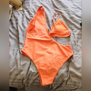 Peekaboo one piece swimsuit